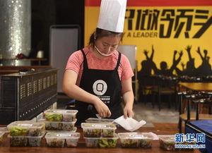 聋哑人视频吃瓜,聋哑人吃瓜视频感动网友